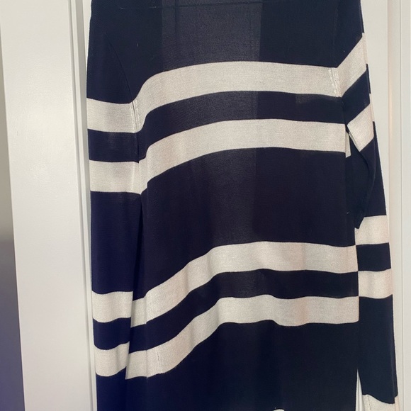 Black and White Striped Women's Sweater - Picture 6 of 6